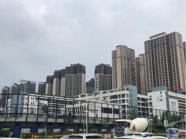 楼市真的变了！深圳新房项目入围人数“爆冷”，企业花样促销，打新逐步回归理性