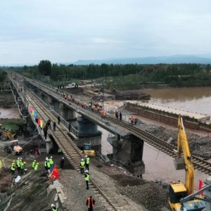 山西暴雨成灾，多地又迎霜冻寒潮，5万多人转移