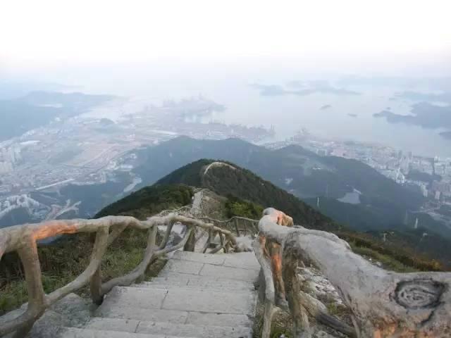 深圳必打卡的12大景点和五大美食，你爱了吗