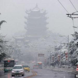 湖北多地降雪 武汉积雪深度10厘米