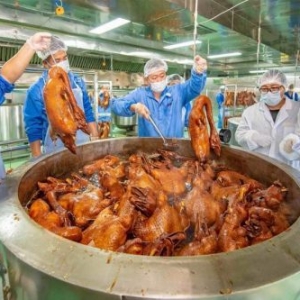 牛肉丸、卤鹅、鱼丸……潮汕特点
年货产物
走俏海外市场